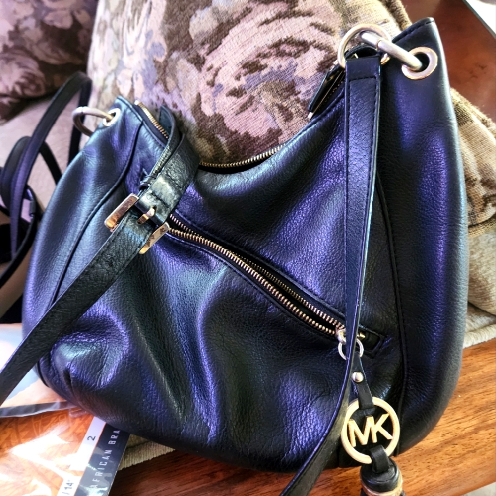 MK leather purse